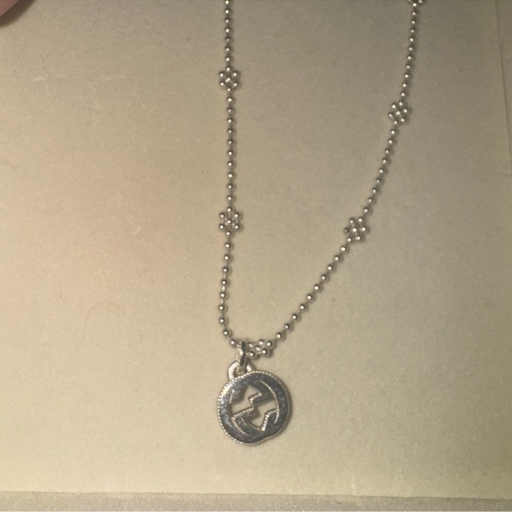 Gucci silver Logo Pendant Necklace Minimalist Design - Picture 2 of 4